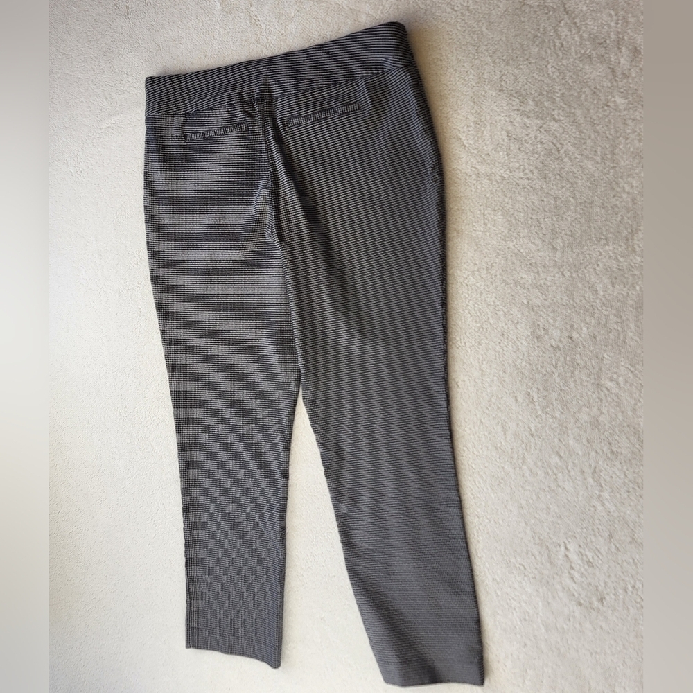 Hilary Radley Pull-On Pants Black/White Squared Print Women's Size 16 - Picture 2 of 6
